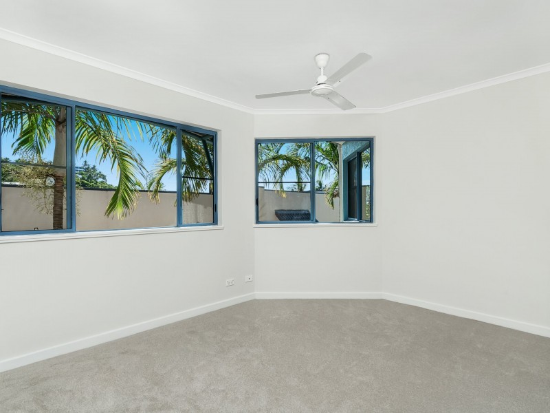 6/75 Sims Esplanade, Yorkeys Knob QLD 4878