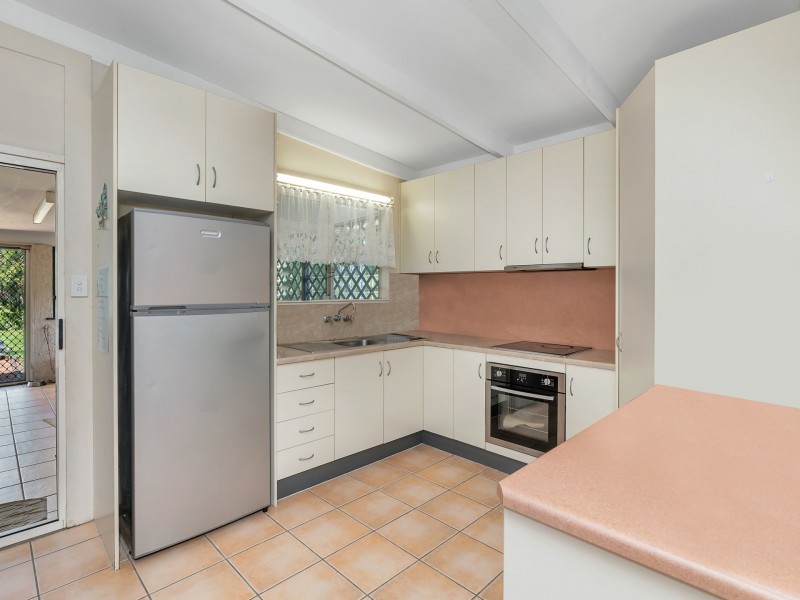 3 Jessie Close, Yorkeys Knob QLD 4878