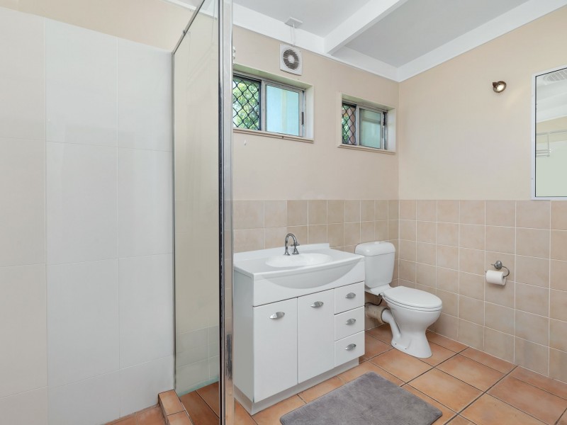 3 Jessie Close, Yorkeys Knob QLD 4878