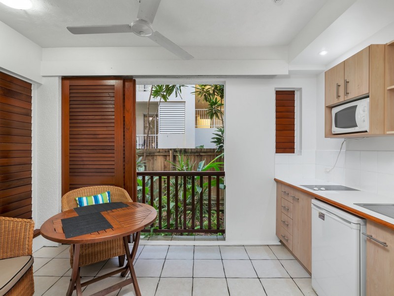 Unit 31/10-14 Amphora Street, Palm Cove QLD 4879