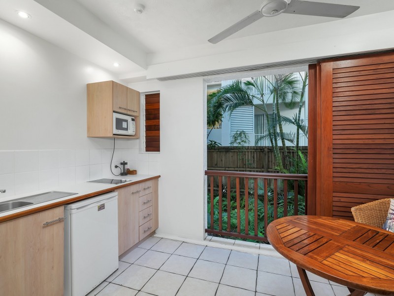 Unit 31/10-14 Amphora Street, Palm Cove QLD 4879