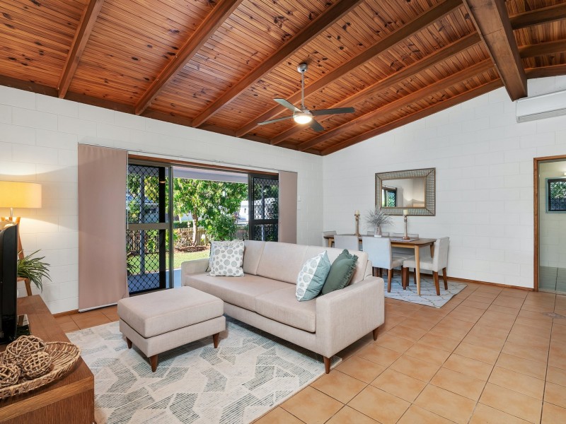 18 Baines Street, Clifton Beach QLD 4879