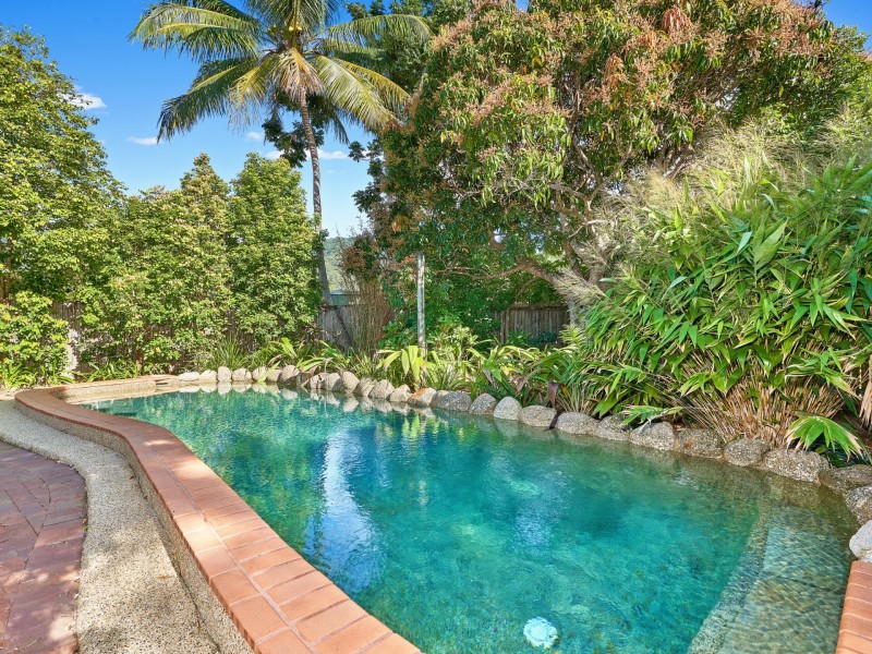 18 Baines Street, Clifton Beach QLD 4879