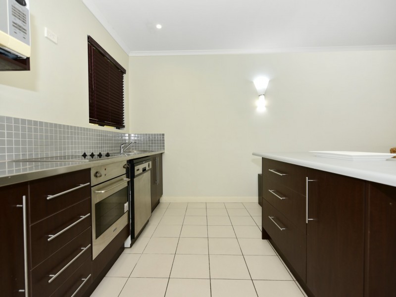 15/81-85 Cedar Road, Palm Cove QLD 4879