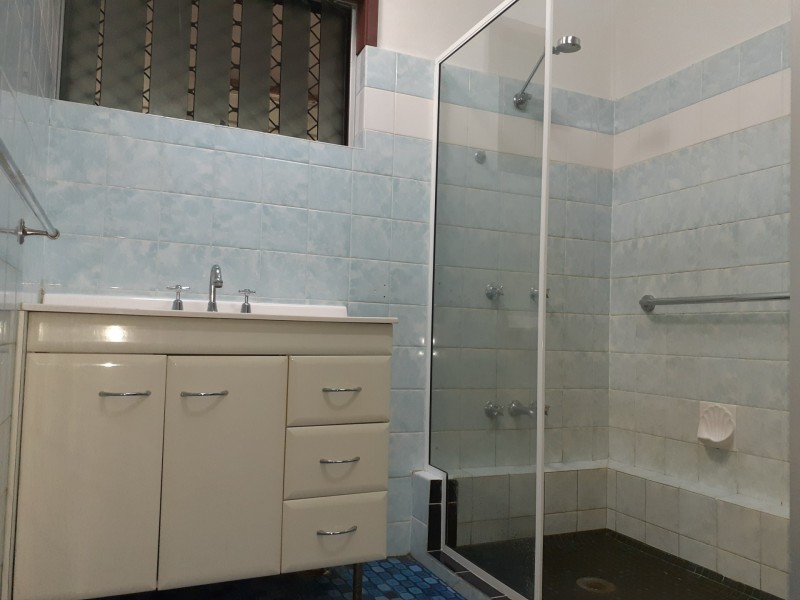 330 Gatton Street, Manunda QLD 4870
