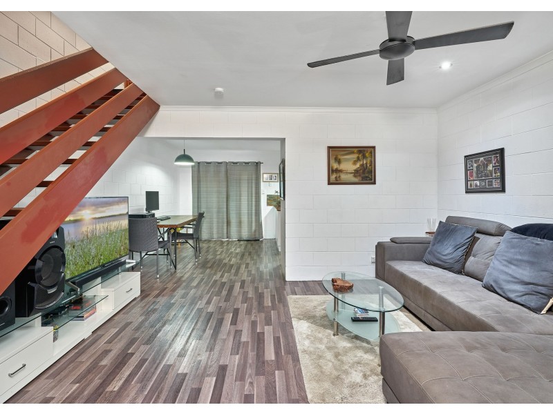 5/22-24 Fairweather Street, Yorkeys Knob QLD 4878