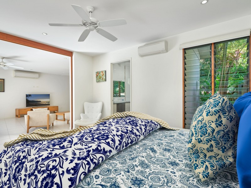 75 Cascade Boulevard, Palm Cove QLD 4879