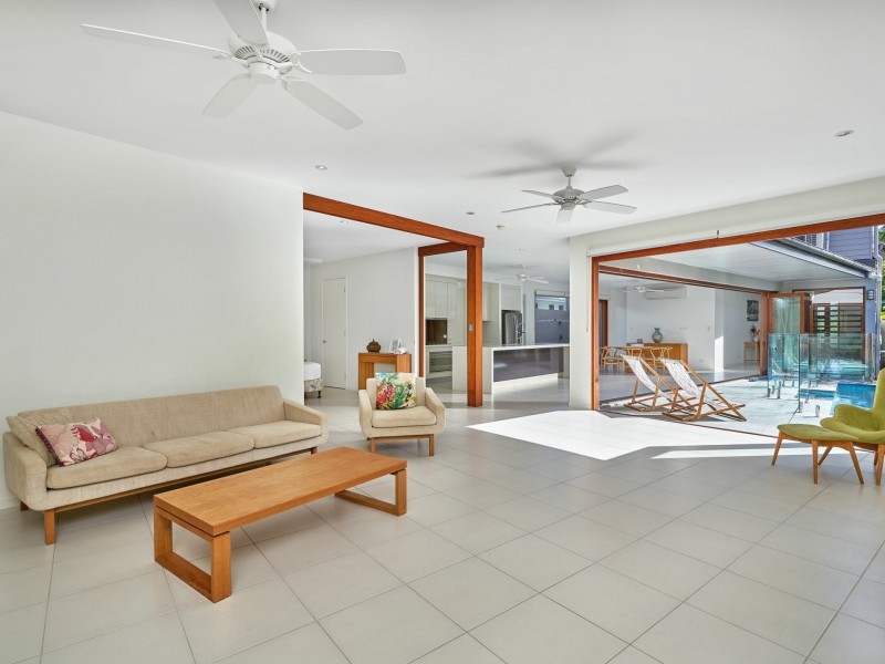75 Cascade Boulevard, Palm Cove QLD 4879