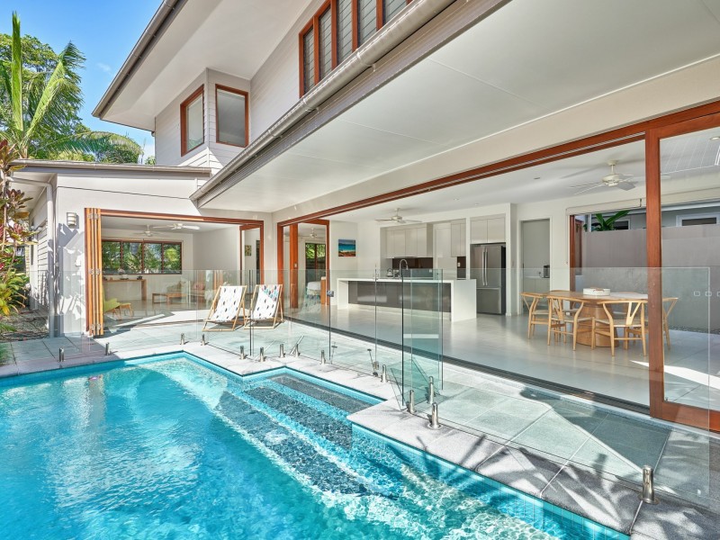 75 Cascade Boulevard, Palm Cove QLD 4879