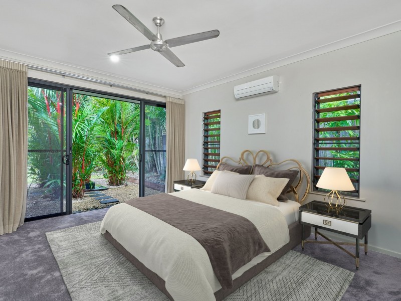 1 Megalong Close, Smithfield QLD 4878