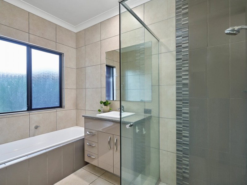 1 Megalong Close, Smithfield QLD 4878