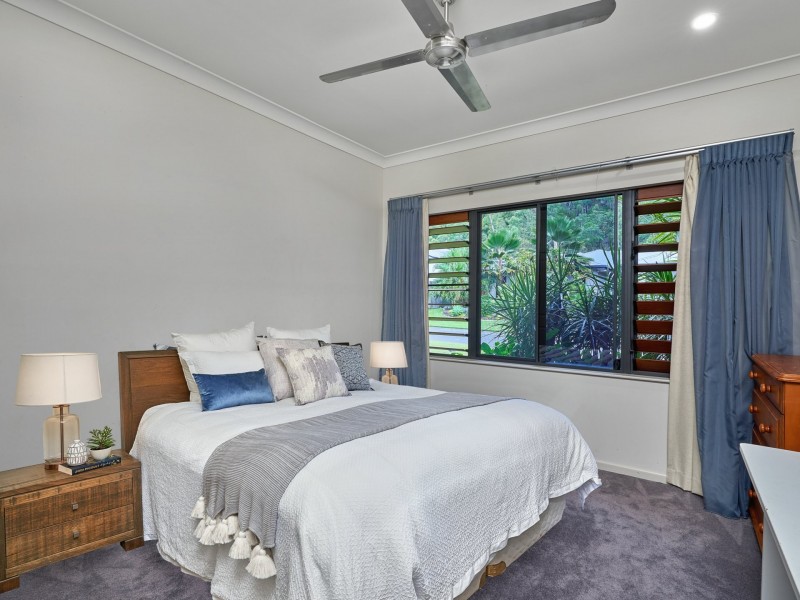 1 Megalong Close, Smithfield QLD 4878