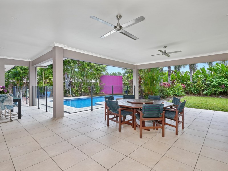 1 Megalong Close, Smithfield QLD 4878