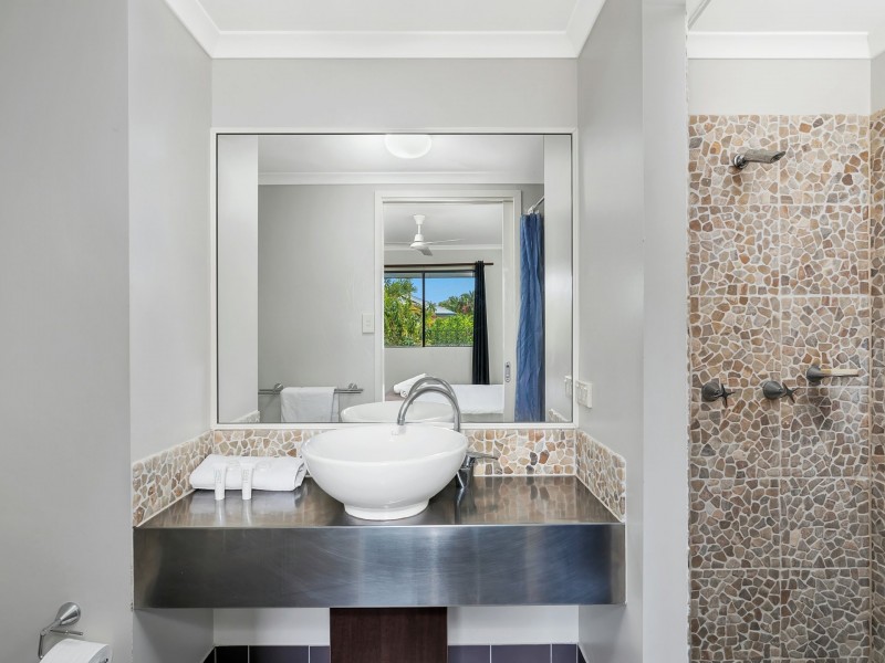 5/81-85 Cedar Road, Palm Cove QLD 4879