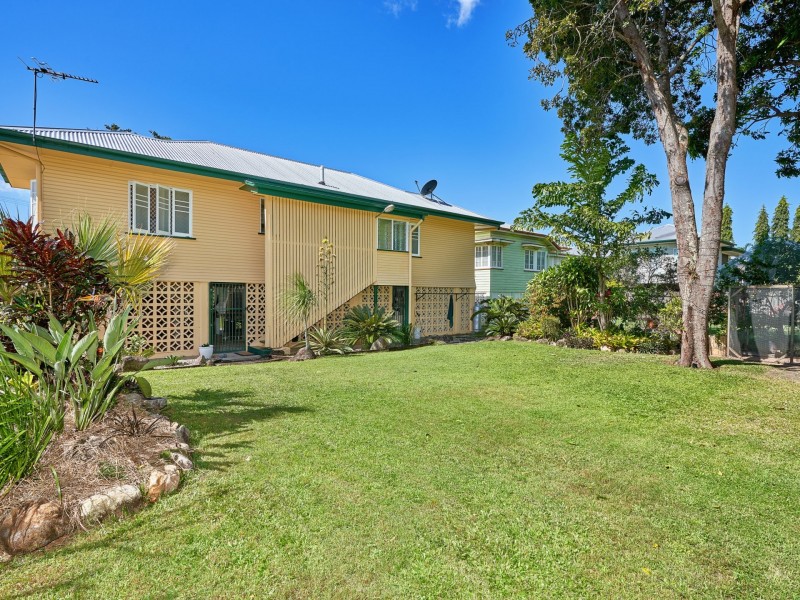 23 Jones Street, Westcourt QLD 4870