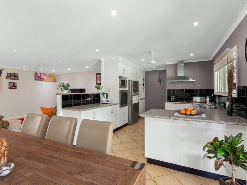 548a Palmerston Highway, Pin Gin Hill QLD 4860