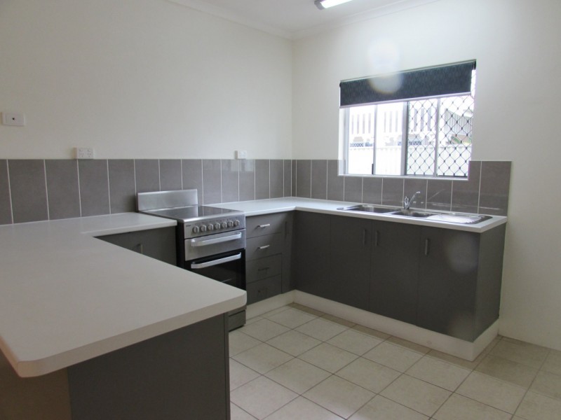 2/509 Varley St, Yorkeys Knob QLD 4878