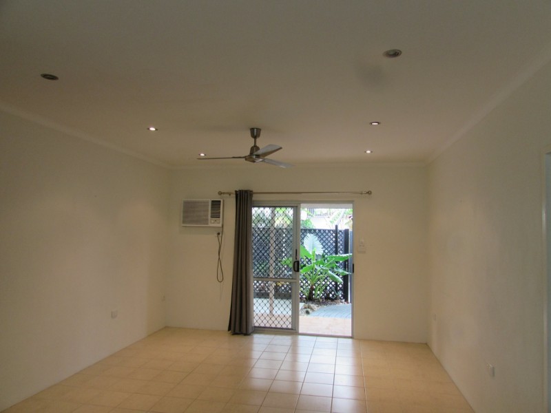 2/509 Varley St, Yorkeys Knob QLD 4878