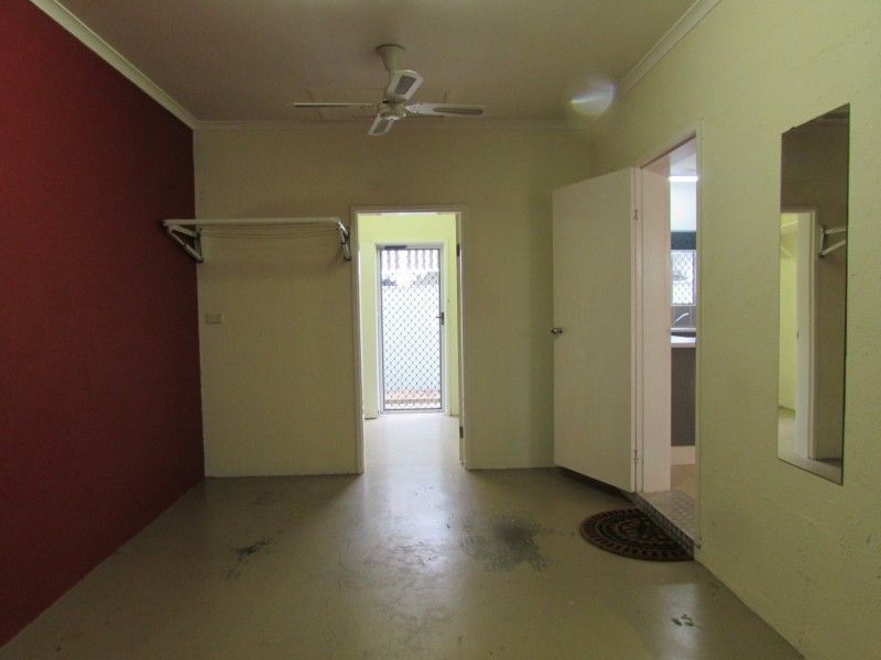 2/509 Varley St, Yorkeys Knob QLD 4878