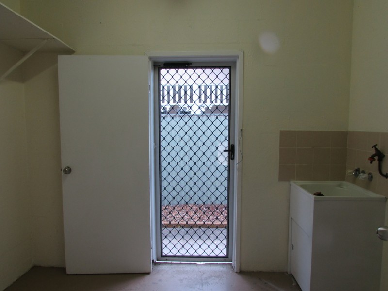 2/509 Varley St, Yorkeys Knob QLD 4878