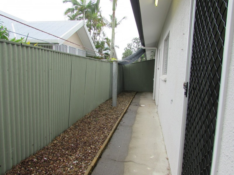 2/509 Varley St, Yorkeys Knob QLD 4878