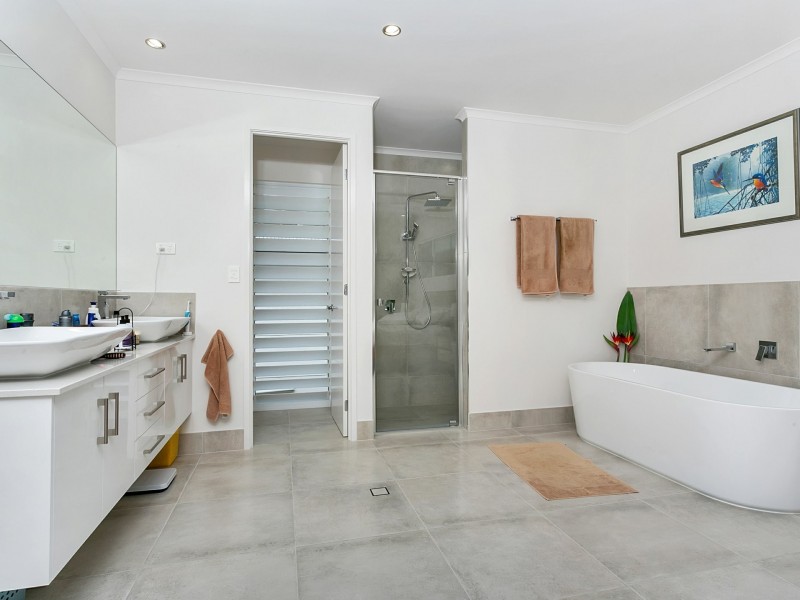 95 Upolu Esplanade, Clifton Beach QLD 4879