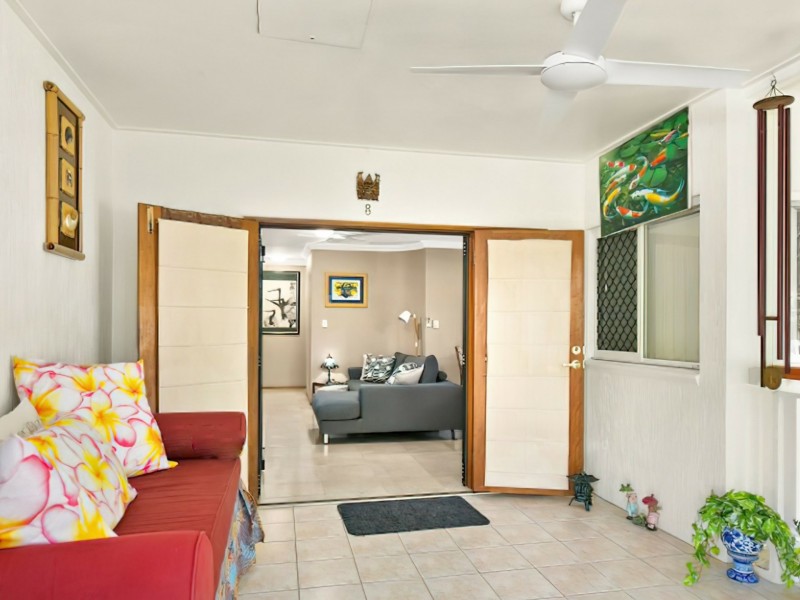 8/34 Oliva Street, Palm Cove QLD 4879