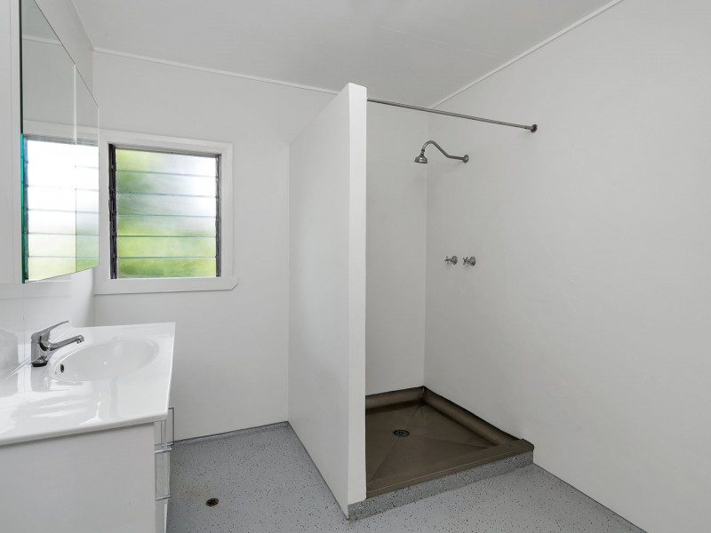 7 Coxall Street, Mooroobool QLD 4870