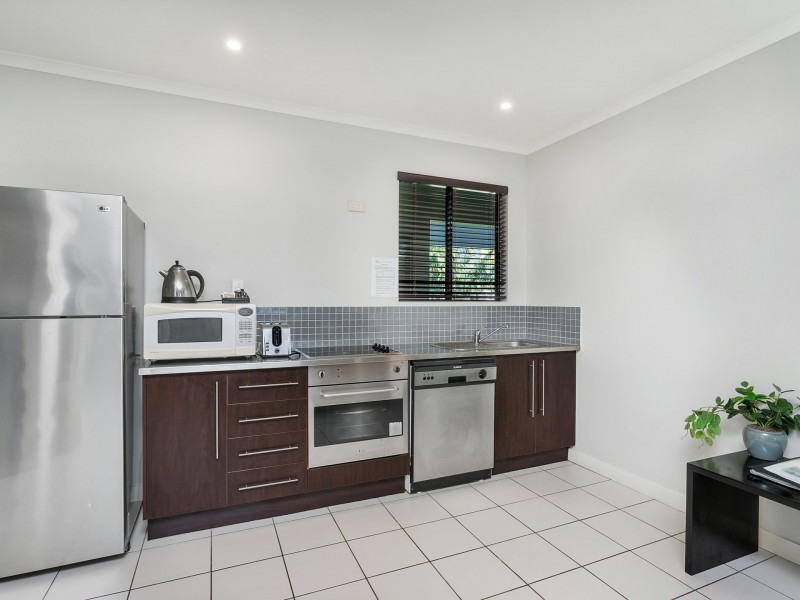 44/81-85 Cedar Road, Palm Cove QLD 4879