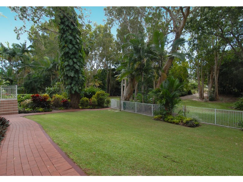 3/2 Deauville Close, Yorkeys Knob QLD 4878