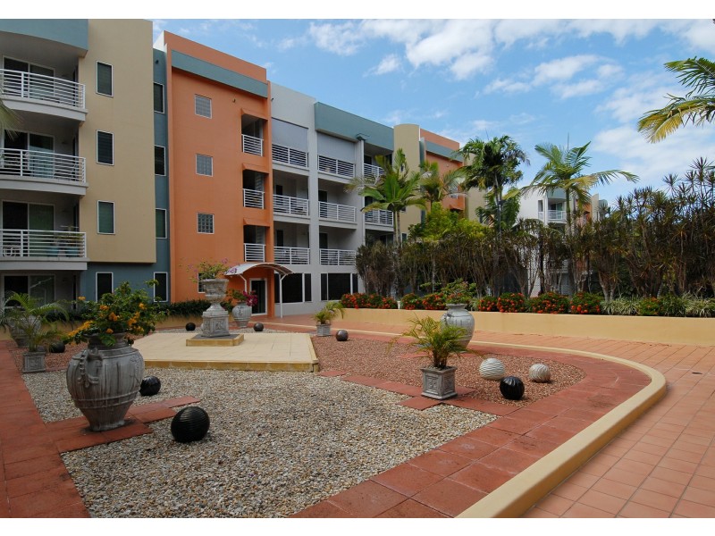 3/2 Deauville Close, Yorkeys Knob QLD 4878