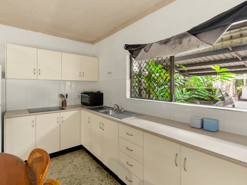 3/21-25 Cedar Road, Palm Cove QLD 4879