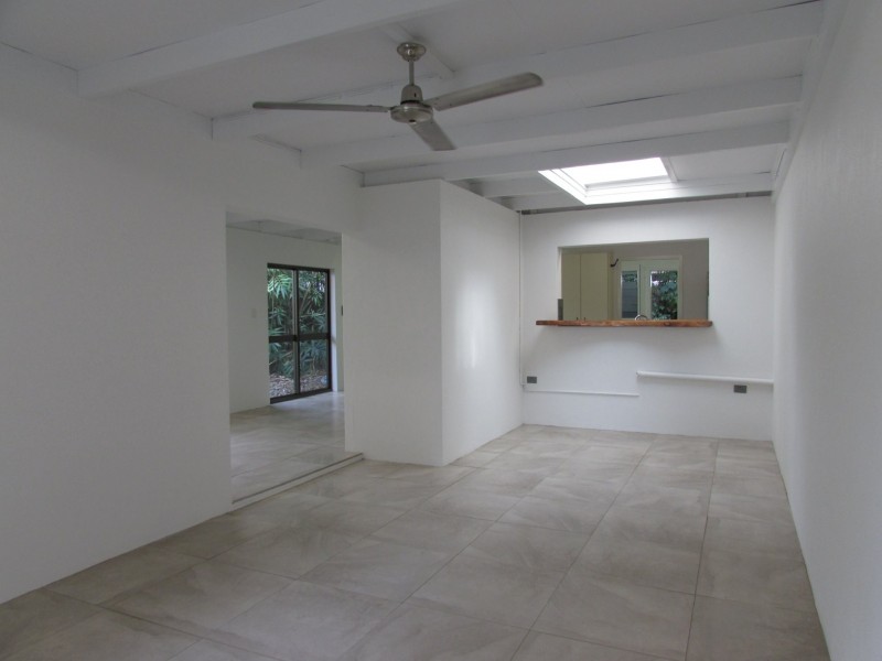 1/25 Bouganvillea St, Holloways Beach QLD 4878