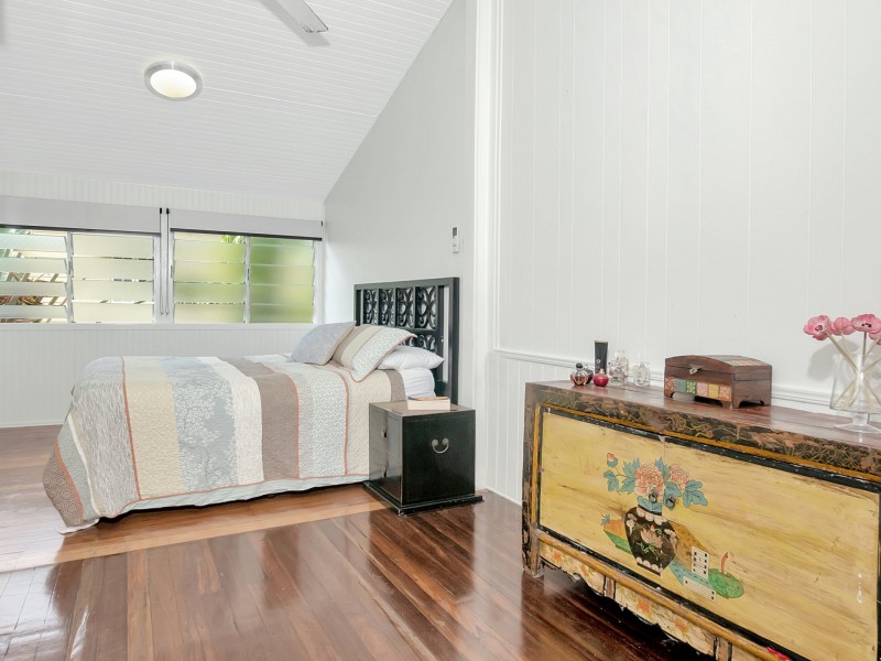 11 Ascot Avenue, Westcourt QLD 4870