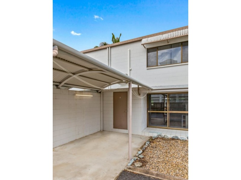2/493-495 Varley Street, Yorkeys Knob QLD 4878