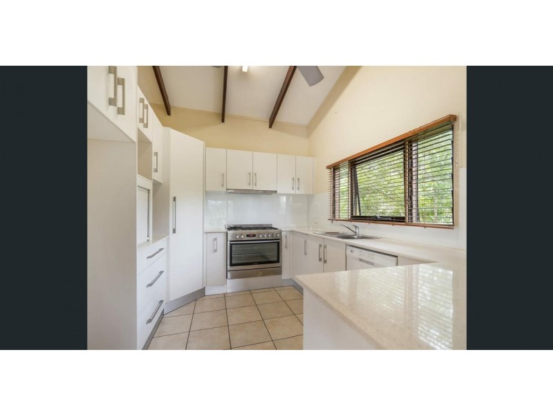 5 RAY ST, Yorkeys Knob QLD 4878