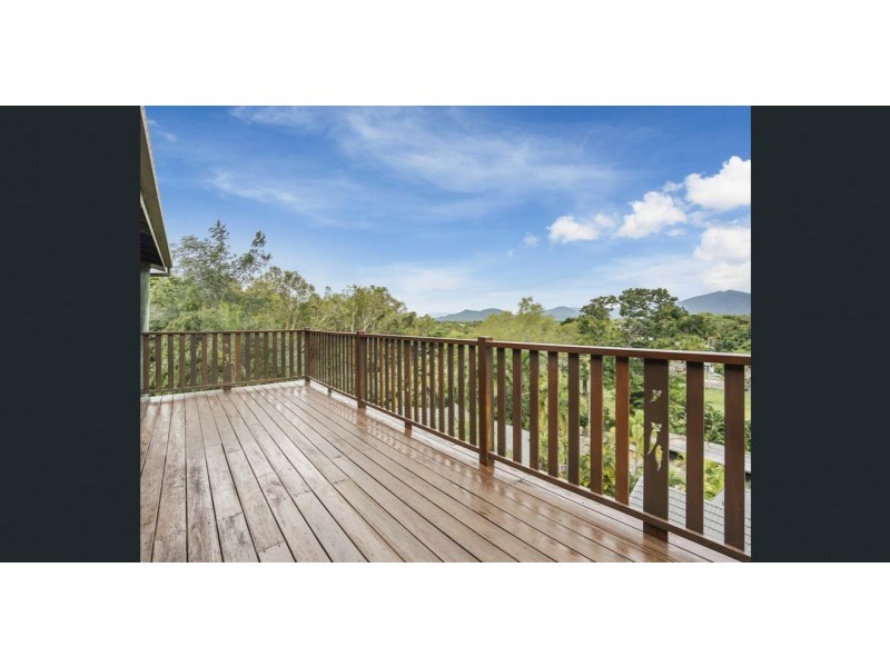 5 RAY ST, Yorkeys Knob QLD 4878