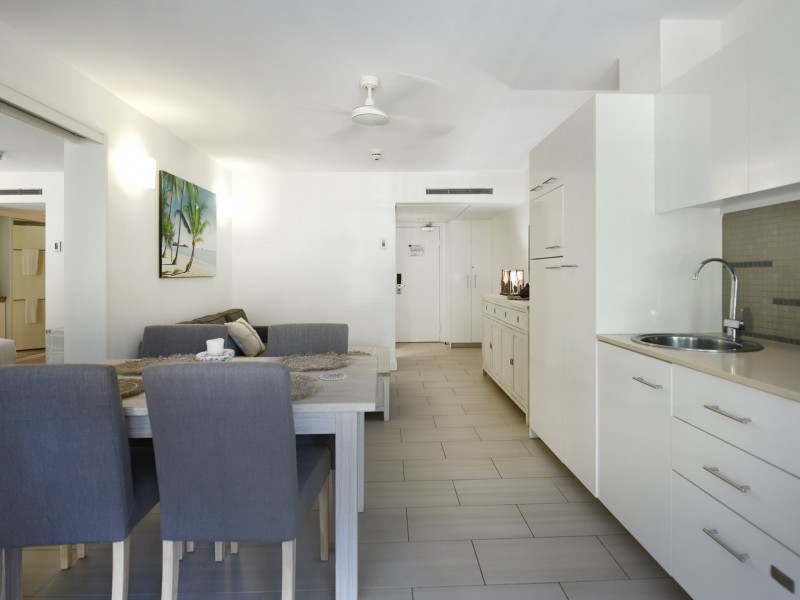 2208/2-22 Veivers Road, Palm Cove QLD 4879