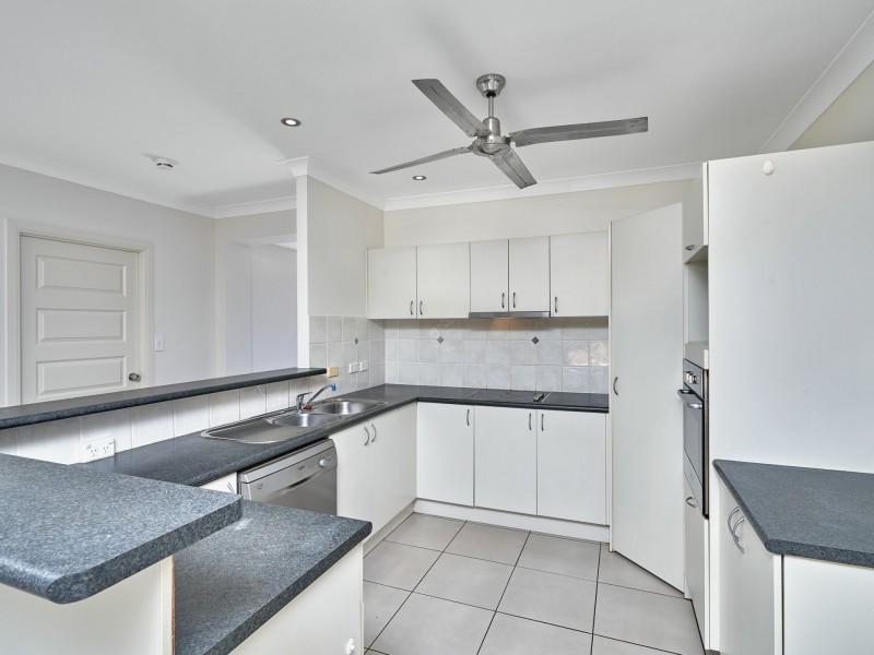 27 Castor Street, Clifton Beach QLD 4879