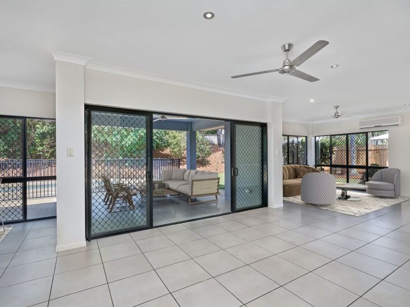27 Castor Street, Clifton Beach QLD 4879