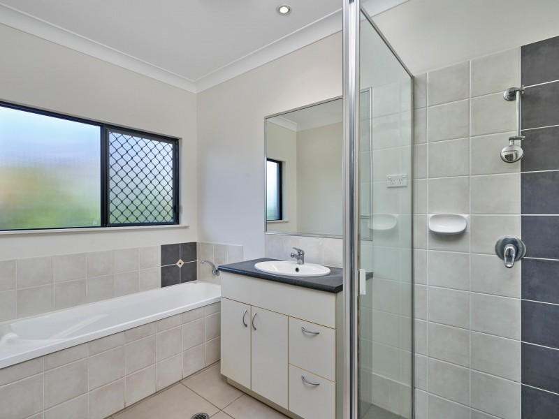 27 Castor Street, Clifton Beach QLD 4879