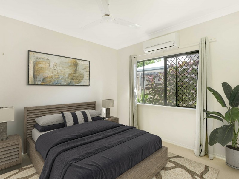 32 Seclusion Drive, Palm Cove QLD 4879