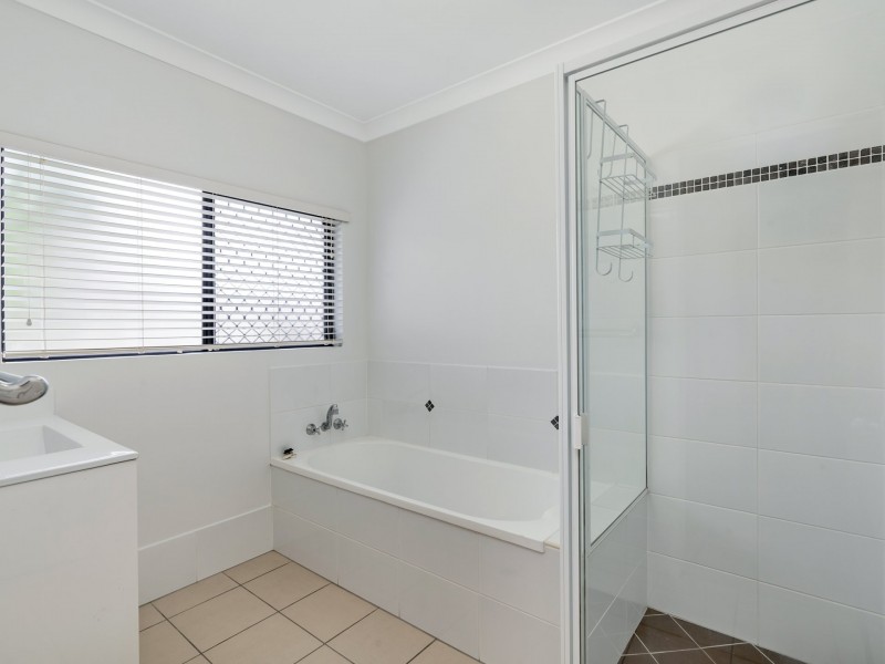 21 Norwood Crescent, Trinity Park QLD 4879