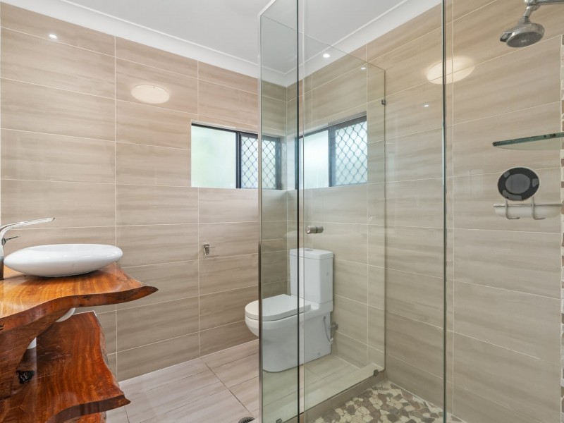 21 Norwood Crescent, Trinity Park QLD 4879