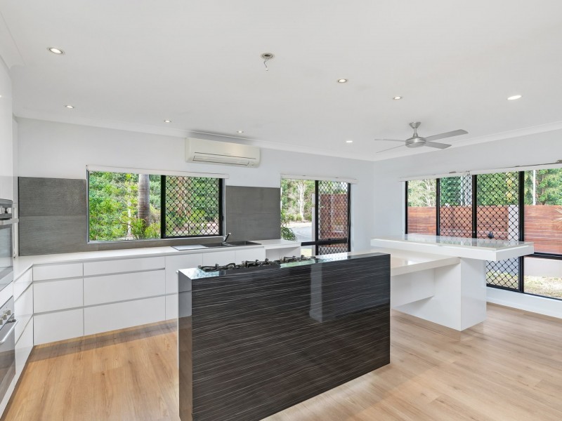 21 Norwood Crescent, Trinity Park QLD 4879