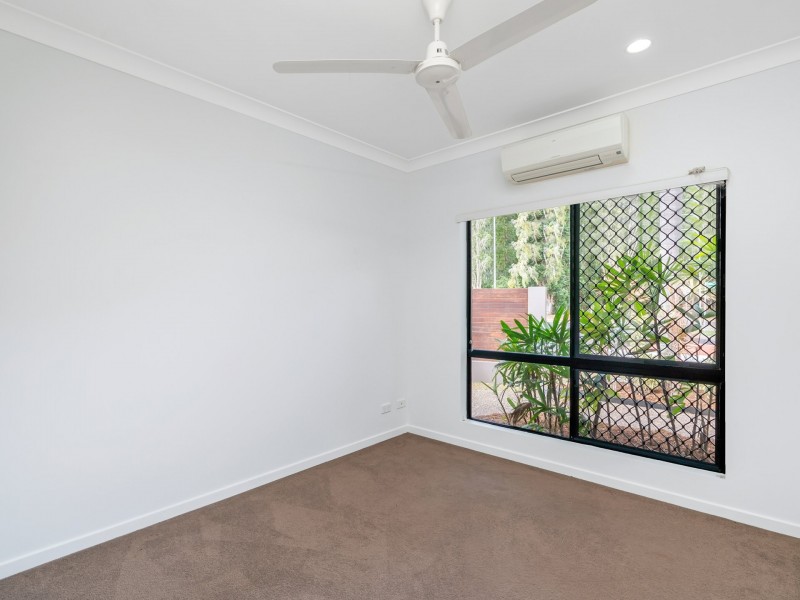 21 Norwood Crescent, Trinity Park QLD 4879