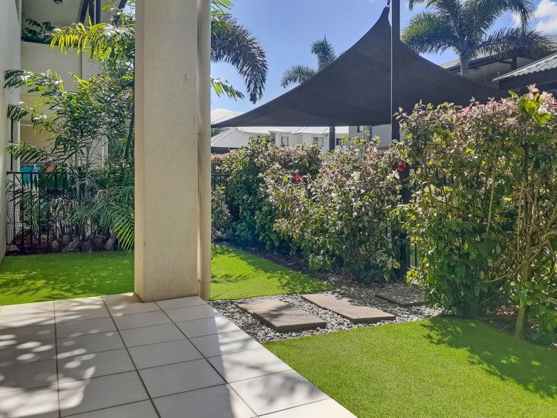3/10-12 Oyster Court, Trinity Beach QLD 4879