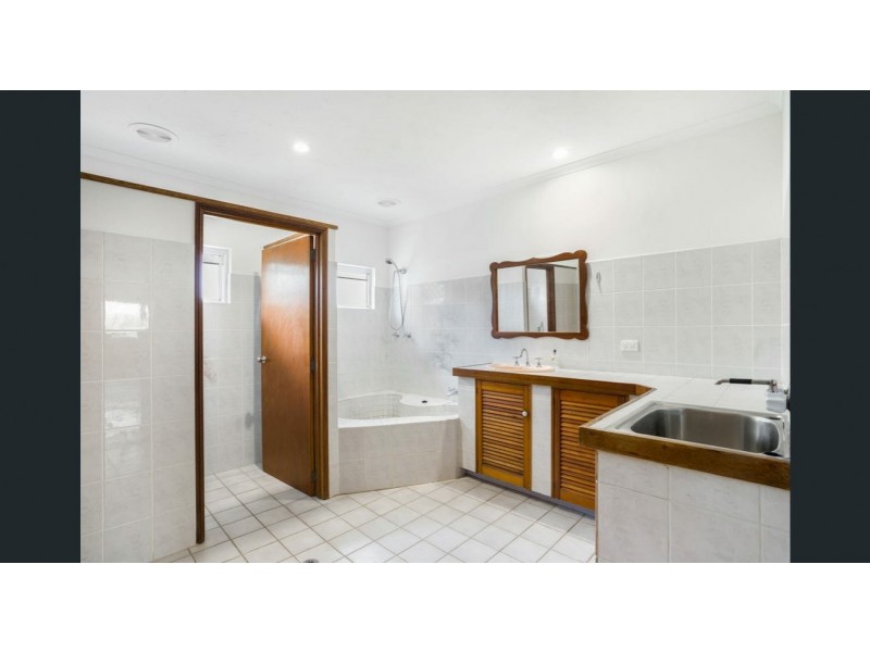 17 Kitava Street, Trinity Beach QLD 4879