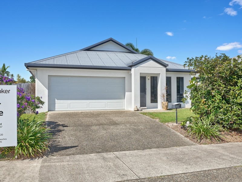10 Liontown Way, Trinity Park QLD 4879