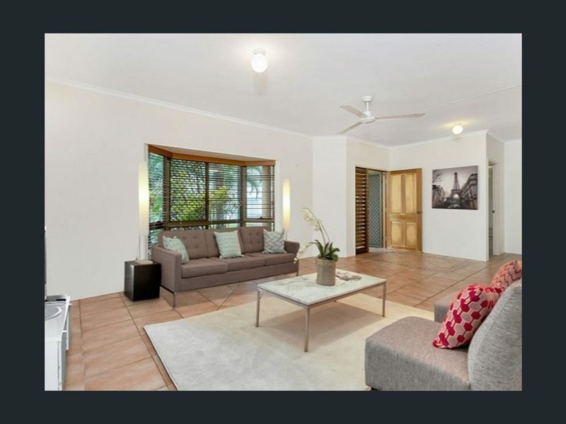 13 Ilse Cls, Clifton Beach QLD 4879